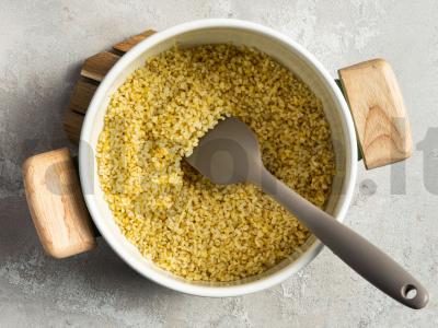 Bulgur su vištienos kepenėlėmis ir daržovėmis Žingsnis 1