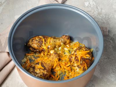 Bulgur su vištienos kojomis multicooker keptuvėje Žingsnis 2