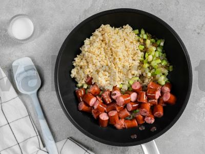 Bulgur su dešrelėmis Žingsnis 3