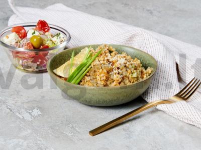Bulgur su sojų padažu pagrindine nuotrauka