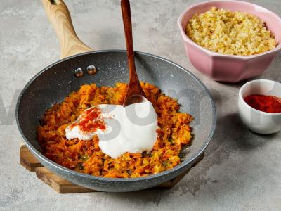 Bulgur su grietinės padažu Žingsnis 2