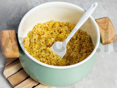 Bulgur su voveraitėmis Žingsnis 1