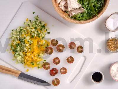 Dietinės vištienos salotos Žingsnis 2