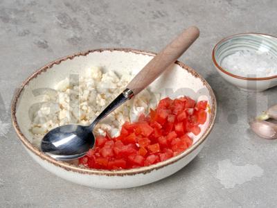 Dietinės salotos su žiediniais kopūstais Žingsnis 2