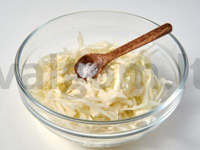 Dietinės salotos greitoms salotoms Žingsnis 1