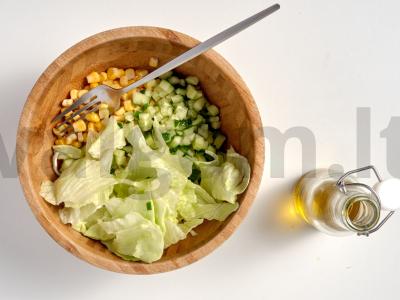 Dietinės salotos greitoms salotoms Žingsnis 2