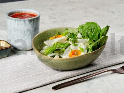 Dietinės salotos su grietine pagrindine nuotrauka
