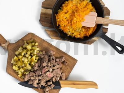 Dietinės salotos su vištienos kepenėlėmis Žingsnis 1