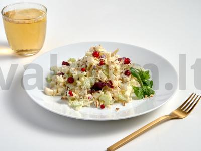 Dietinės salotos su ananasais pagrindine nuotrauka