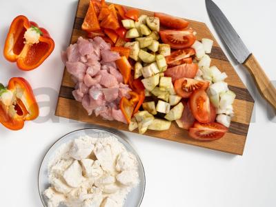 Daržovių ir kalakutienos troškinys Žingsnis 1