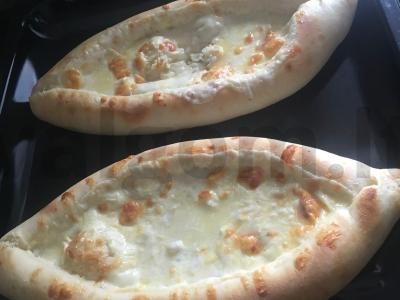 Adžaro stiliaus chačapuri "Sūrio valtis" Žingsnis 4