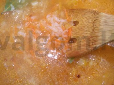 Aromatinga aštri charcho sriuba Žingsnis 5