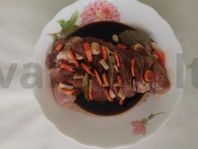 Aromatinga kiaulienos nugarinė, kepta folijoje Žingsnis 2
