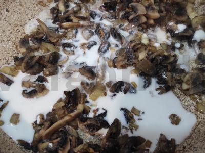 Švelni kiauliena su grietinėlės ir grybų padažu Žingsnis 2