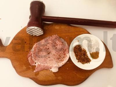 Sultinga ant grotelių kepta tešla Žingsnis 1