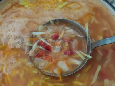 Skruostai su pomidorų sultimis pagrindine nuotrauka