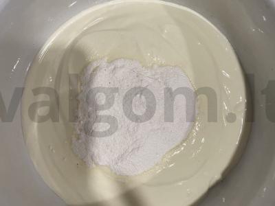 Švelnus medaus pyragas Žingsnis 14
