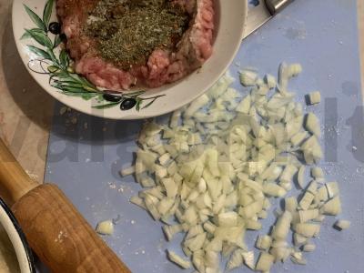 "Fitchi" yra turkmėnų pyragas su triušiena. Žingsnis 2