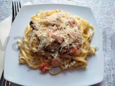 Itališki jūros uosto makaronai. pagrindine nuotrauka