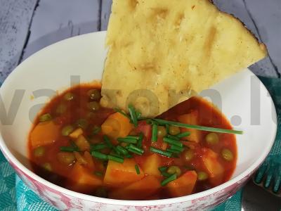 Veganiškas indiškas karis pagrindine nuotrauka