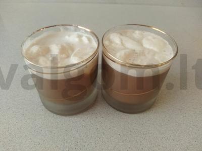 Skanus affogato kavos desertas. Žingsnis 2