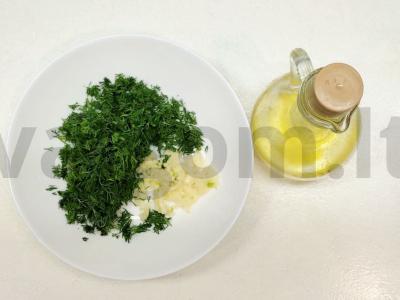 Šviežios cukinijų daržovių salotos Žingsnis 3