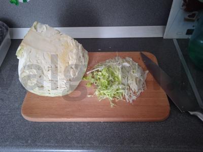Pilno grūdo pita su kopūstais ir kiaušiniu Žingsnis 1