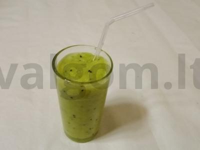 Vitaminų vaisių gėrimas pagrindine nuotrauka