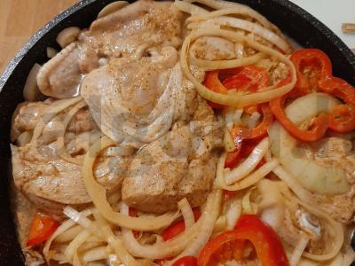 Sultingas vištienos kebabas su daržovėmis Žingsnis 1