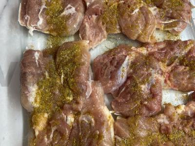 Prancūziško stiliaus mėsa su sūriu ir pomidorais Žingsnis 3