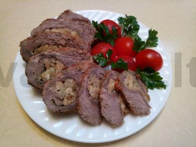 Sultingas jautienos vyniotinis su sūriu pagrindine nuotrauka