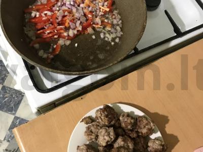 Lizdai su kiaulienos ir jautienos malta mėsa Žingsnis 3