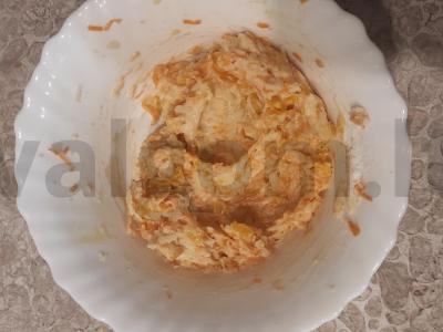 Daržovių blyneliai iš moliūgų, obuolių ir morkų Žingsnis 2