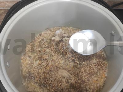 Grikiai su vištiena multicooker keptuvėje Žingsnis 5