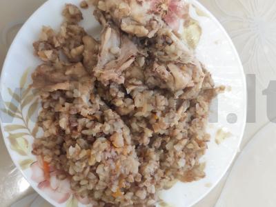 Grikiai su vištiena multicooker keptuvėje pagrindine nuotrauka