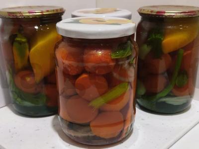 Marinuoti vyšniniai pomidorai Žingsnis 3