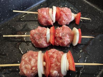 Maltos mėsos kebabai su grietine orkaitėje Žingsnis 2