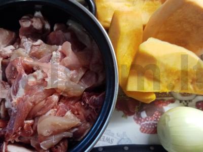 Sultingi kiaulienos ir moliūgų kotletai Žingsnis 1