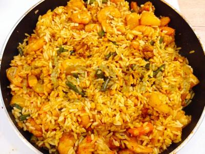 Vietnamietiški ryžiai su krevetėmis ir ananasais Žingsnis 4