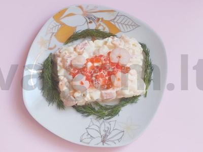 Karališkosios salotos su lašiša ir krevetėmis pagrindine nuotrauka
