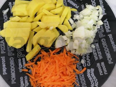 Labiausiai paplitusi vištienos sriuba Žingsnis 2