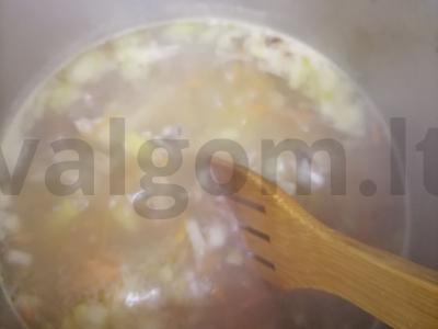 Labiausiai paplitusi vištienos sriuba Žingsnis 5