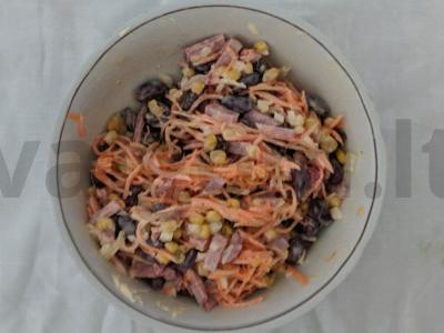 Greitos raudonųjų pupelių ir kukurūzų salotos Žingsnis 2