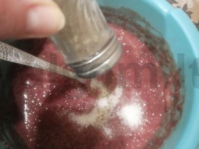 Kepenų paplotėliai ant kefyro su svogūnais Žingsnis 5