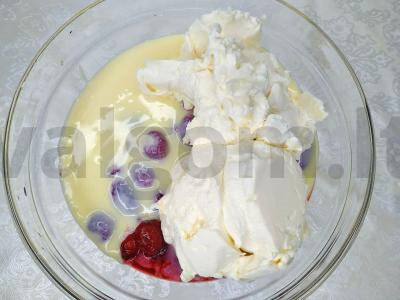 Karališkasis desertas su maskarpone Žingsnis 1