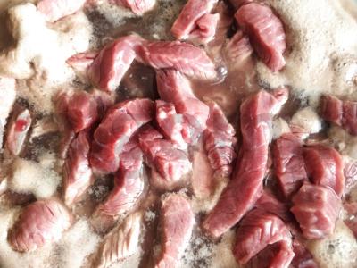 Labai švelnus jautienos guliašas Žingsnis 4