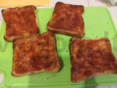 Sumuštiniai su kumpiu, omletu ir lydytu sūriu Žingsnis 4