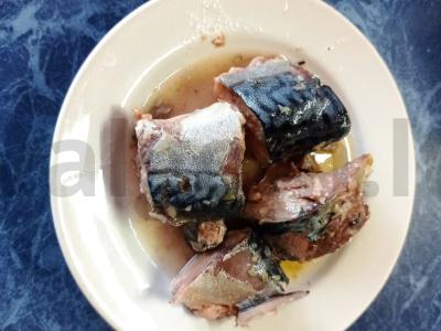 Švelnios salotos "Mimosa" su sūriu Žingsnis 2