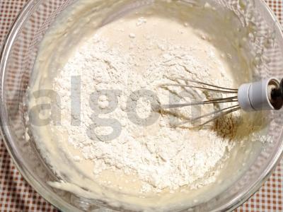 Blyneliai ant rūgpienio "Biudžetas" Žingsnis 2