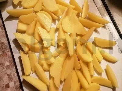 Kaimiškos bulvės su padažu Žingsnis 2